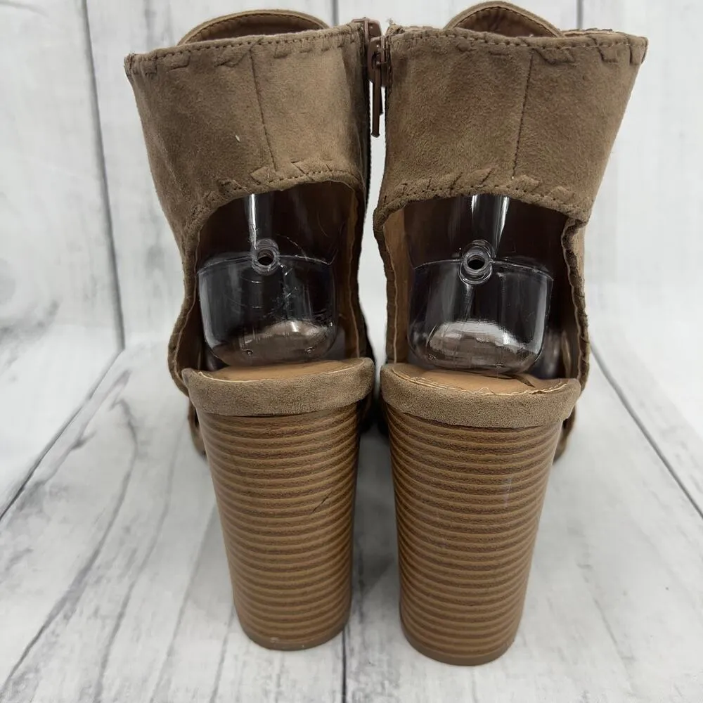 Report (11) BRAID Brown Faux Suede Leather Lace Up Heel Booties - Image 5