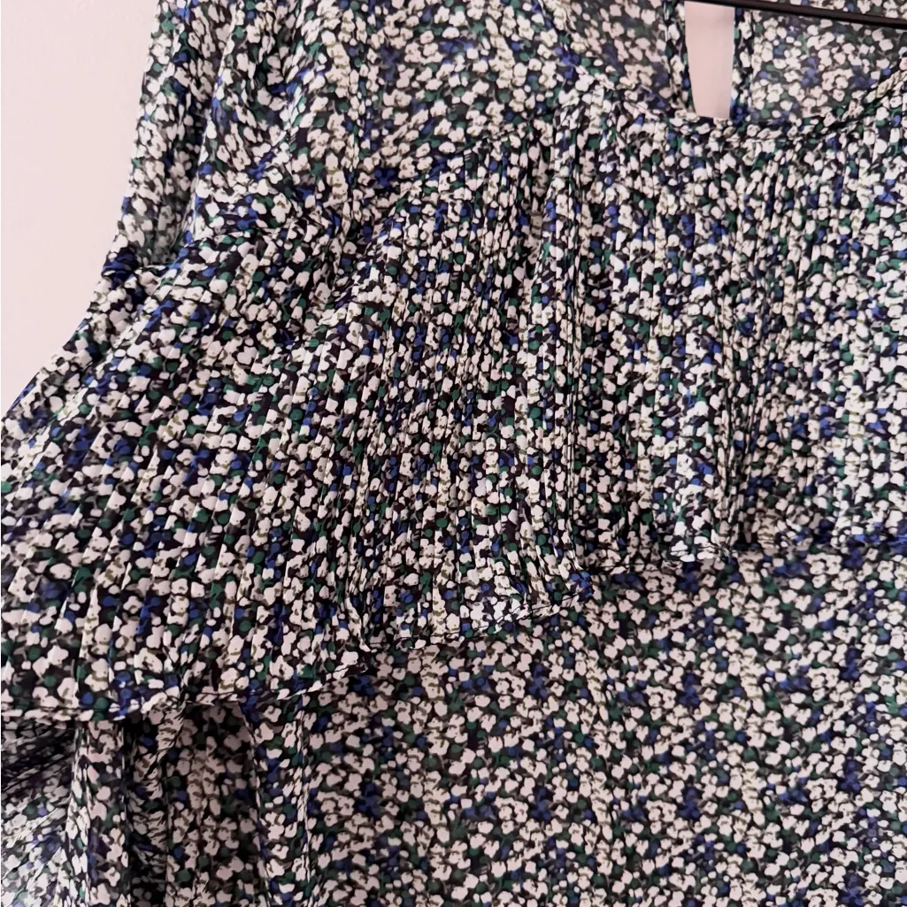 Sunday in Brooklyn Anthropologie Long Flare Sleeve Top in Blue Green Floral -  L - Image 3