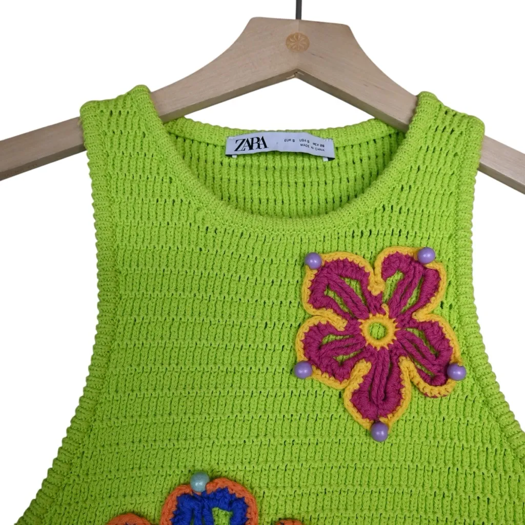 Zara Women's S Limited Edition Lime Green Crochet Knit Top with Floral Design - Image 3