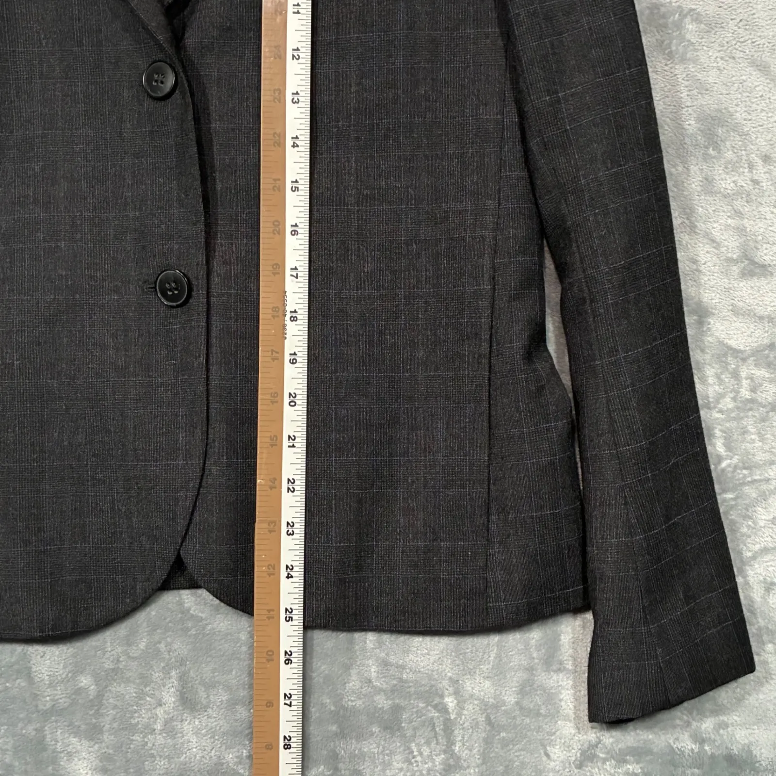 EUC Theory Plaid Wool Blazer Suit Jacket Women's 10 Charcoal Gray - Image 11