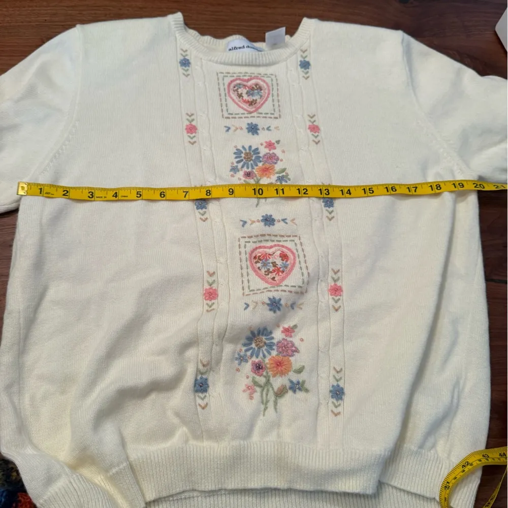 Alfred Dunner Sweater Women M Short Sleeve Spring Summer Pink Floral Embroidery - Image 5