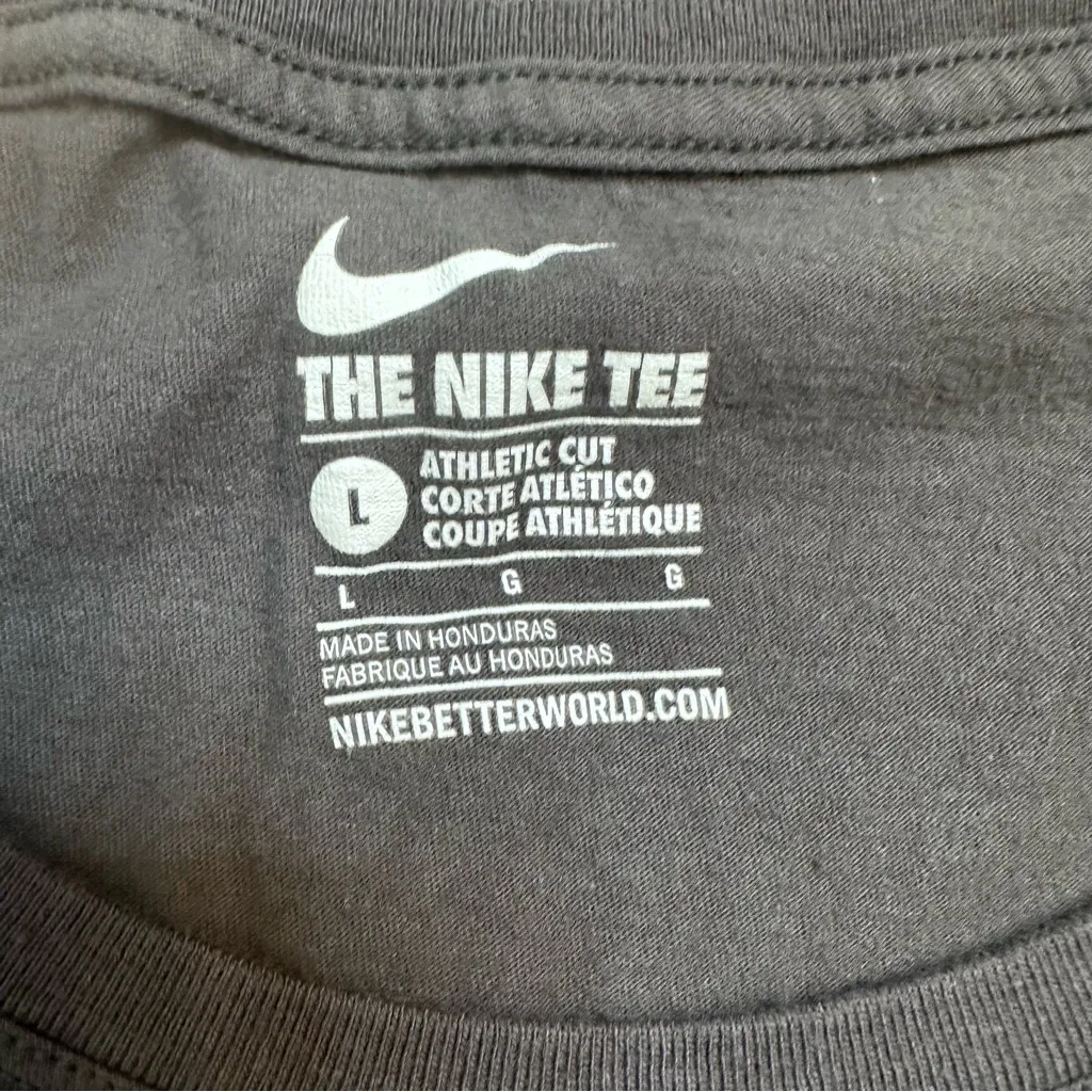 Nike Black T-Shirt with Pink Graphic Women’s Size Large - Image 5