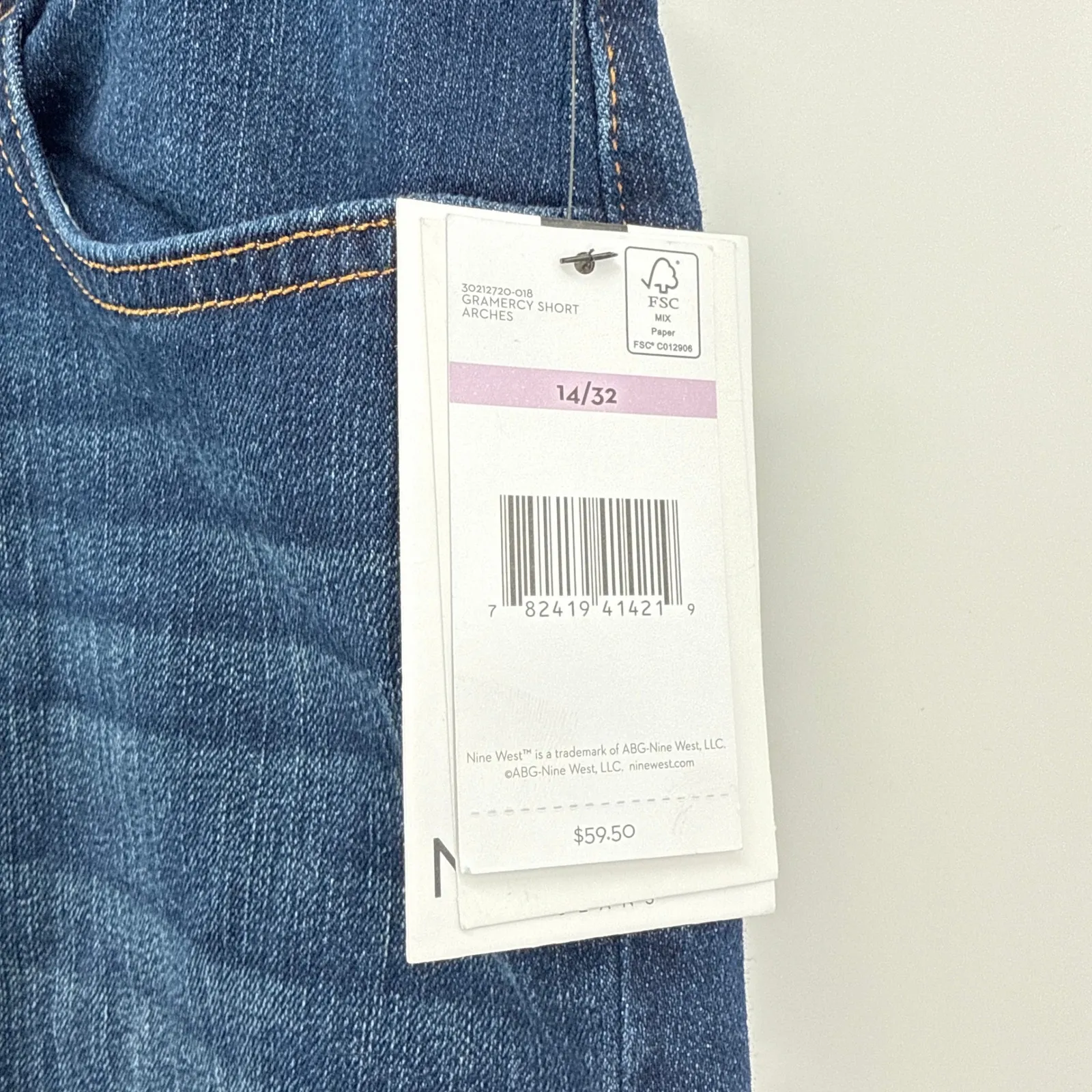 NEW NWT Nine West Gramercy Denim Jean‎ Shorts 14/32 Button Detail Dark Wash - Image 3