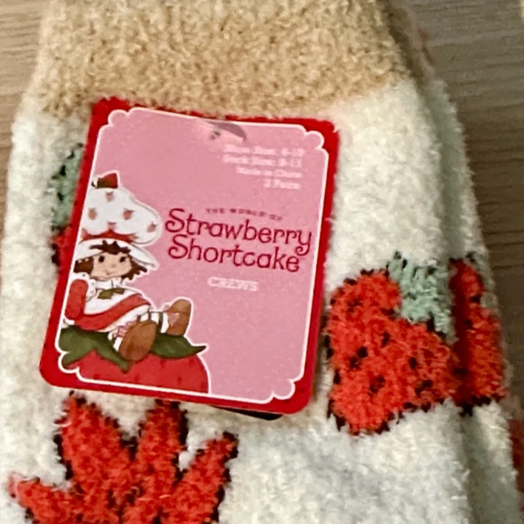 Strawberry Shortcake Cute Fuzzy Socks 2 pairs Orange - Image 4
