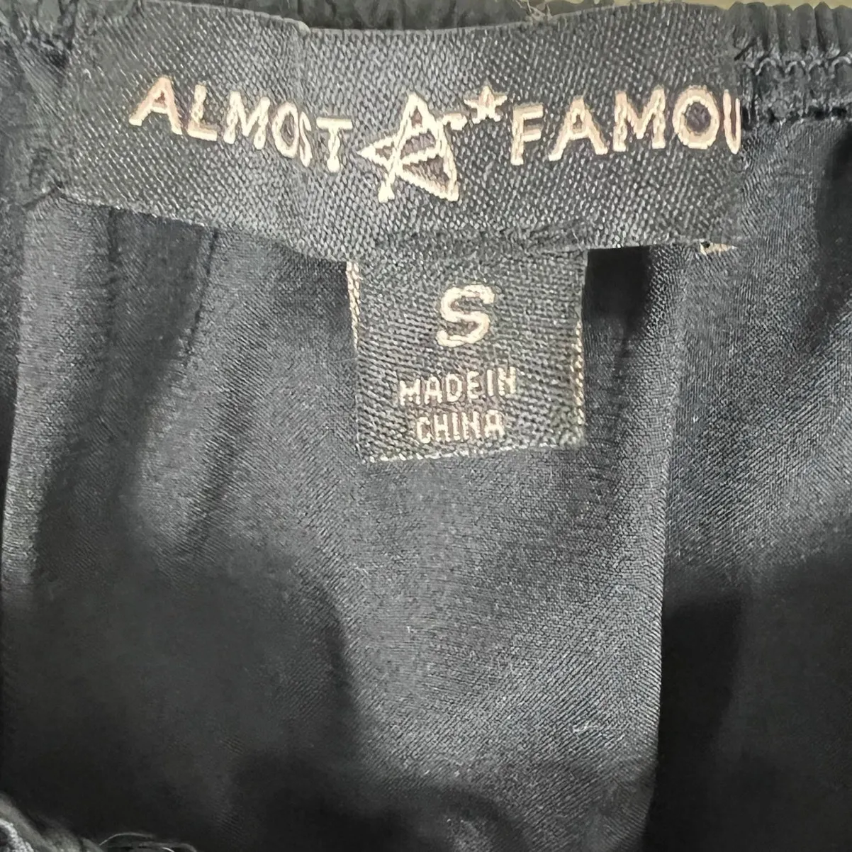 NWT Almost Famous Crop Top Womens S Black Balloon Sleeve Smocked Coquette - Image 4