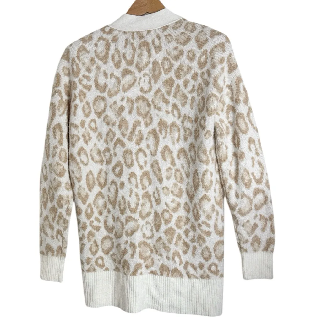 LOFT Tan/ Cream Animal/Leopard Print Button Front Boyfriend Fit Plush Cardigan M - Image 4