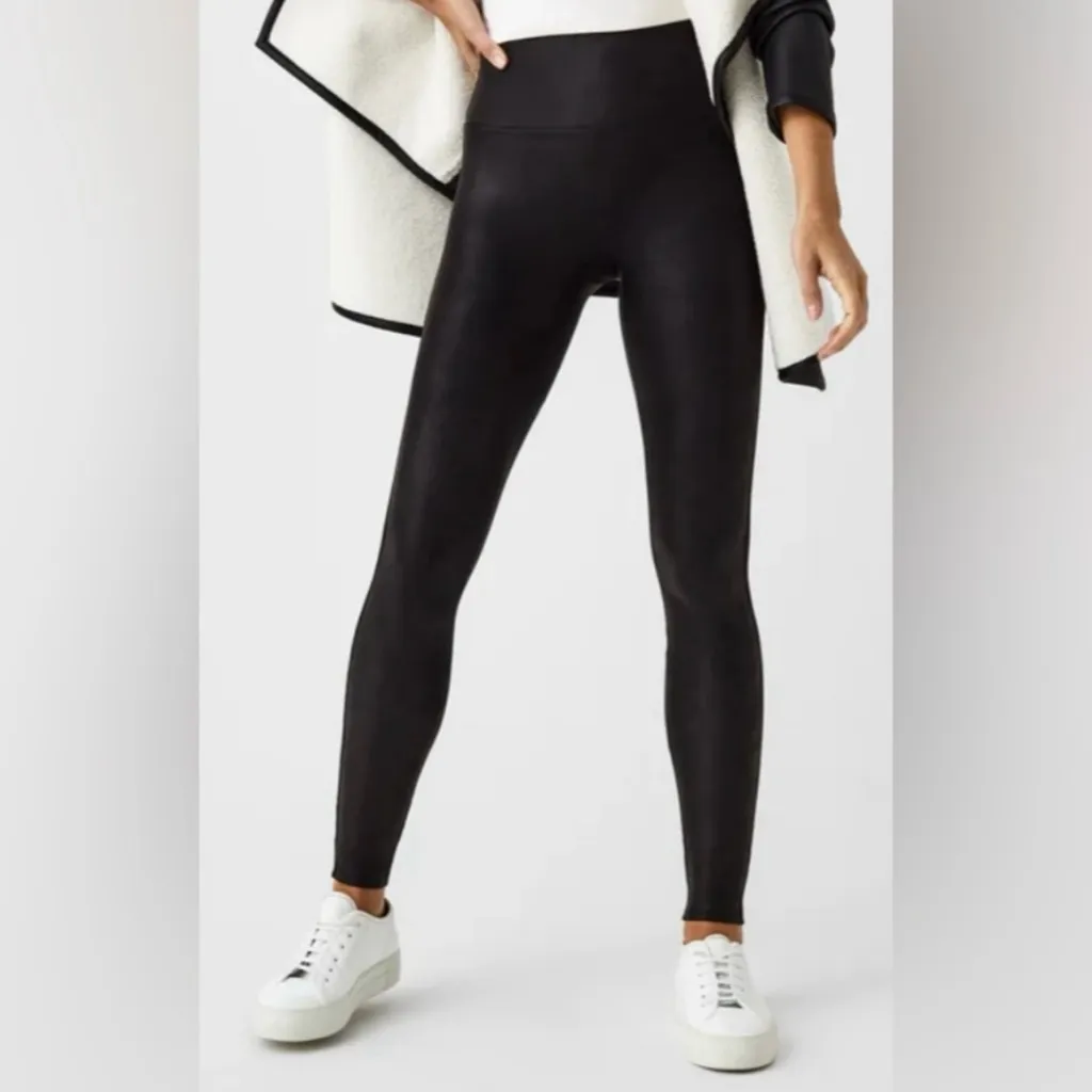 🆕 NWT SPANX Faux Leather Lined Leggings Shapewear Black Coated Metallic Sz Small - Image 6