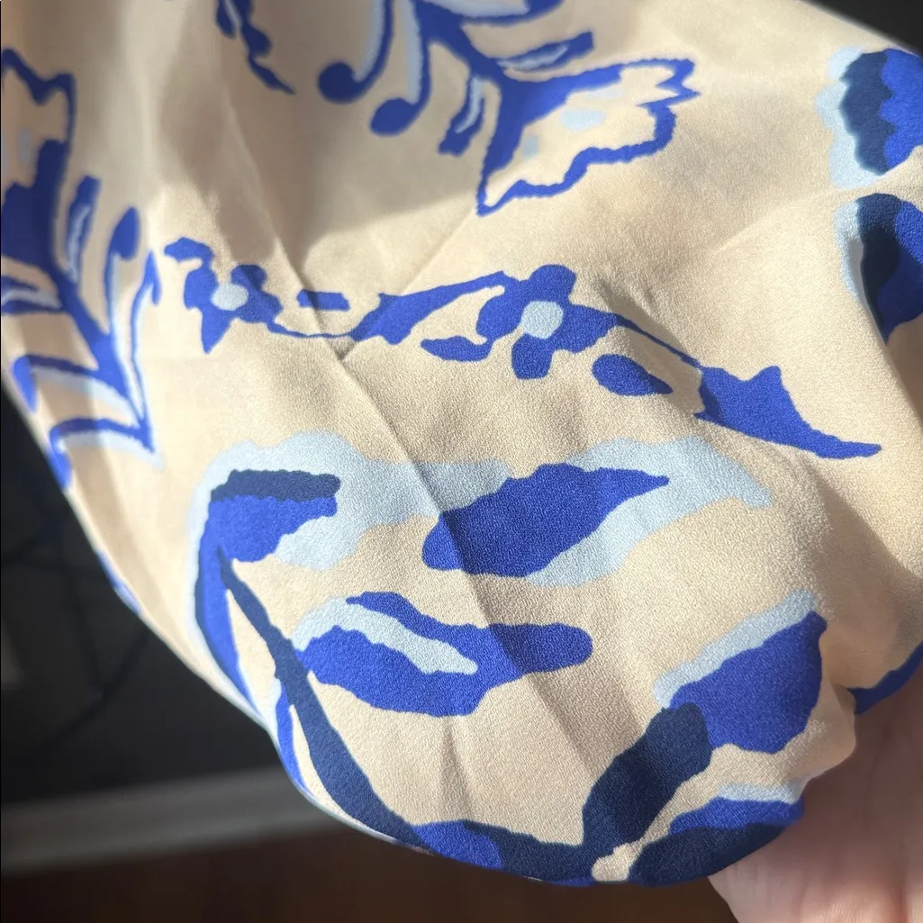 Sienna Sky  square neck, long sleeve cropped blouse - Image 4