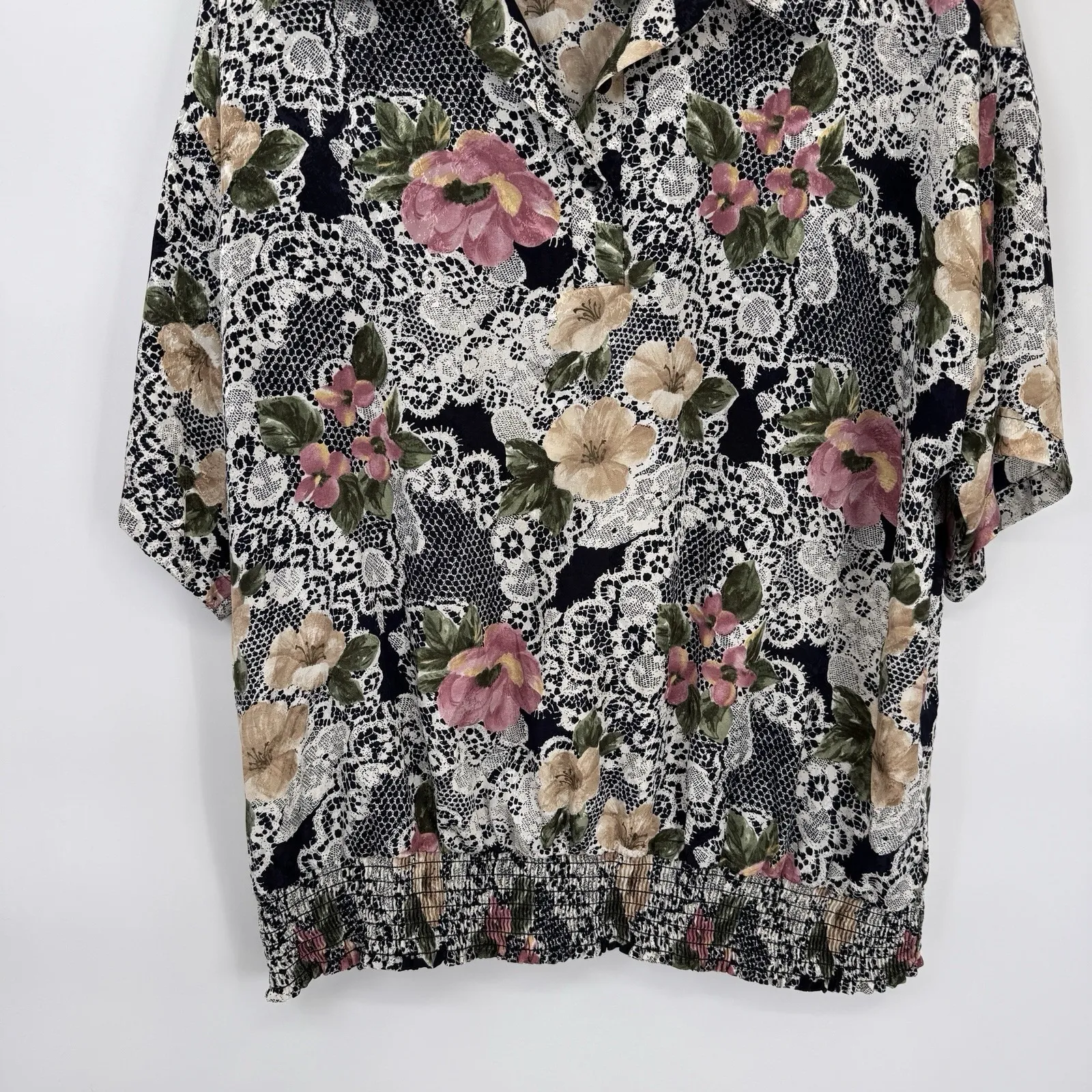 Vintage Ms. Caribou Granny Top Womens Plus 20W Black Lace Floral Polyester - Image 3