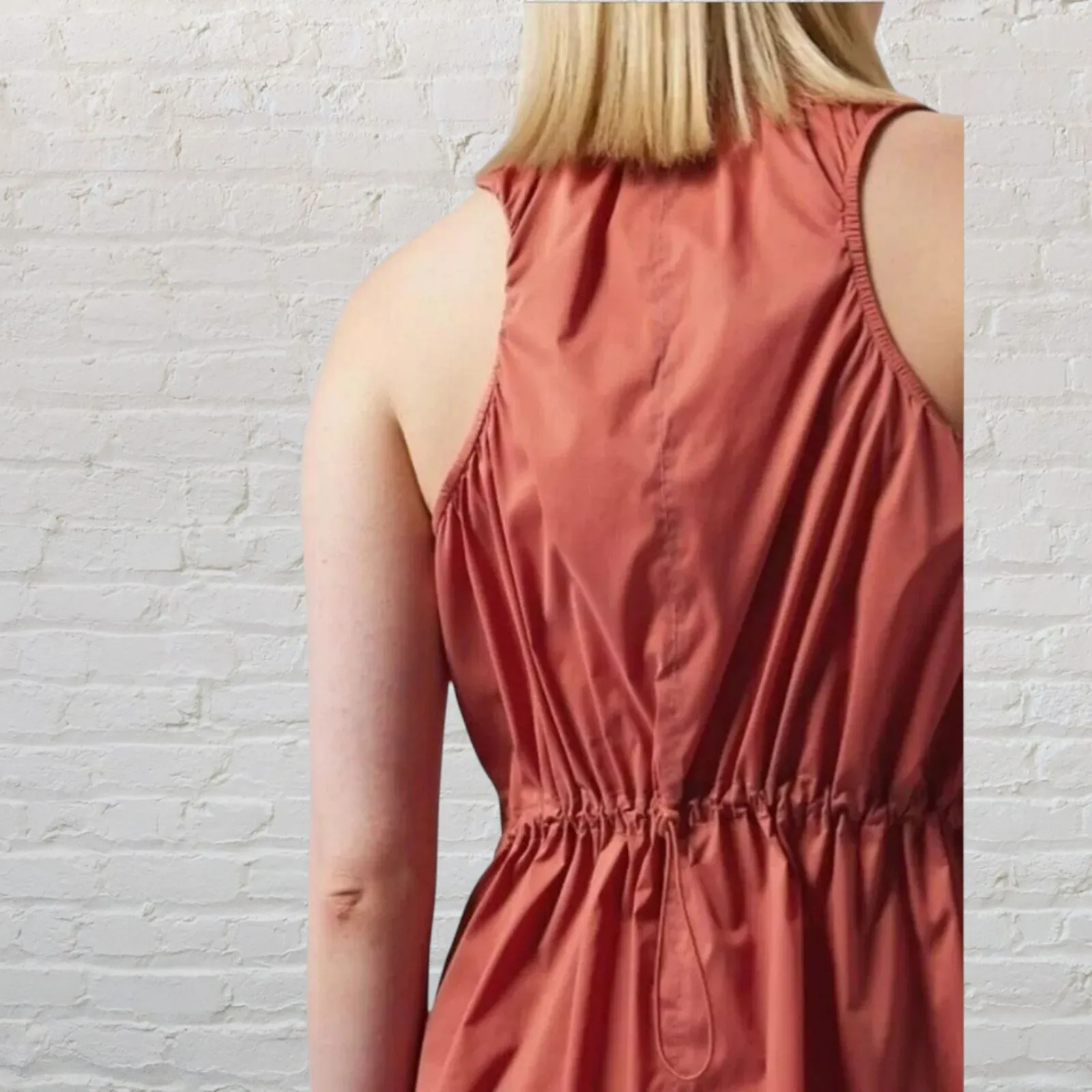 Athleta Levitate Ripstop Tank XS Rustic Red High Neck UPF 50+ - Image 15