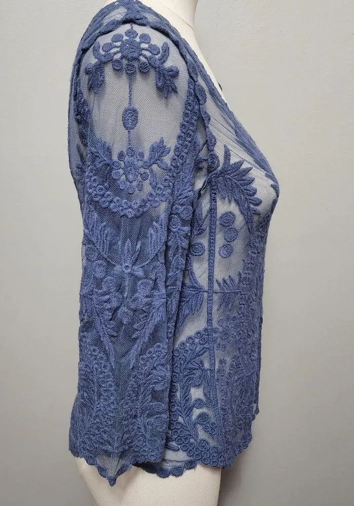 Mascara blue sheer embroidered lace ¾ sleeve blouse size medium - Image 3