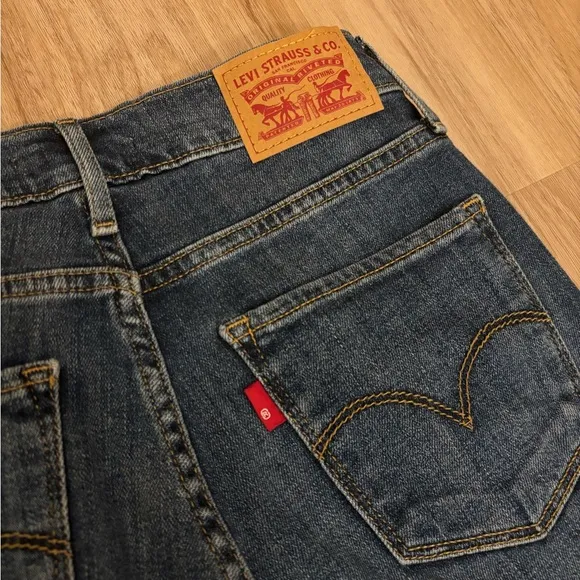 Levi’s 724 high rise straight jeans - Image 2