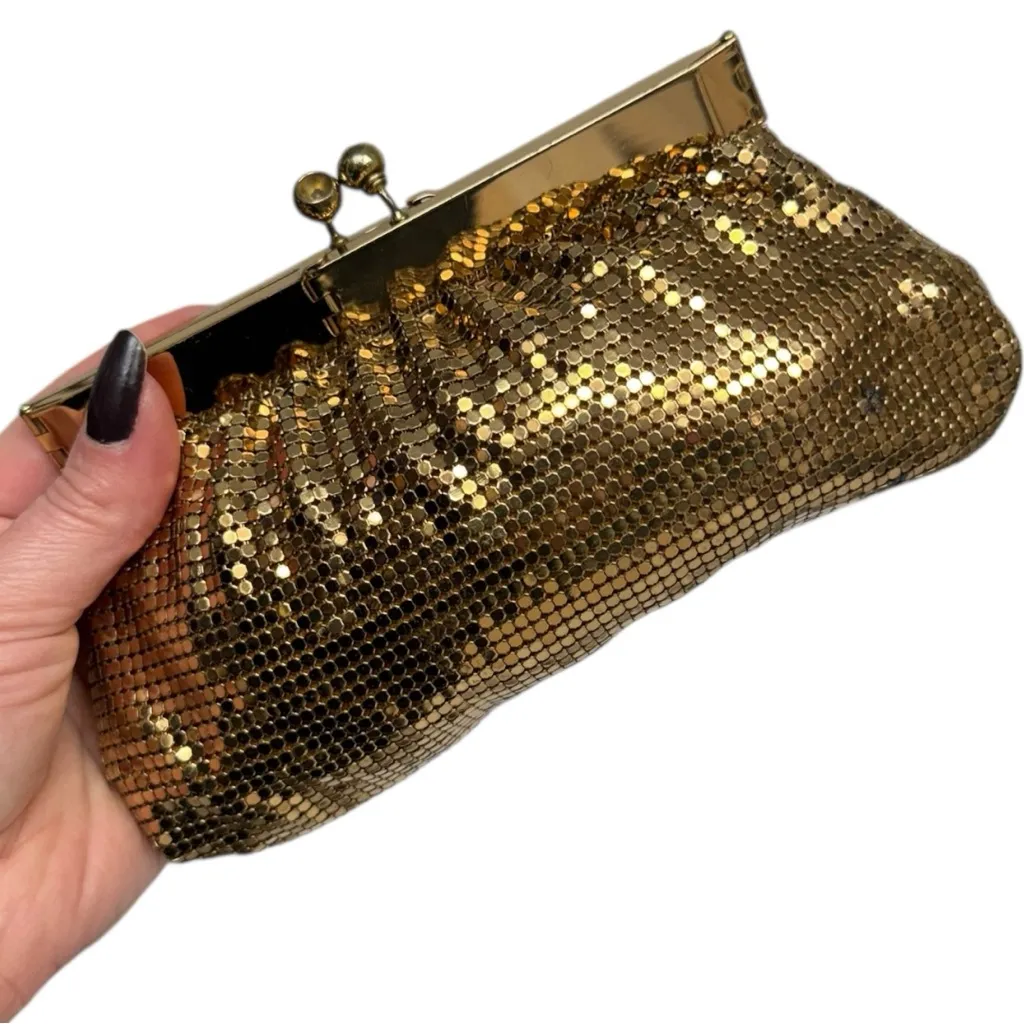 Vintage Duramesh Gold Metal Mesh Evening Clutch Kiss Lock Pouch Clutch Bag - Image 9