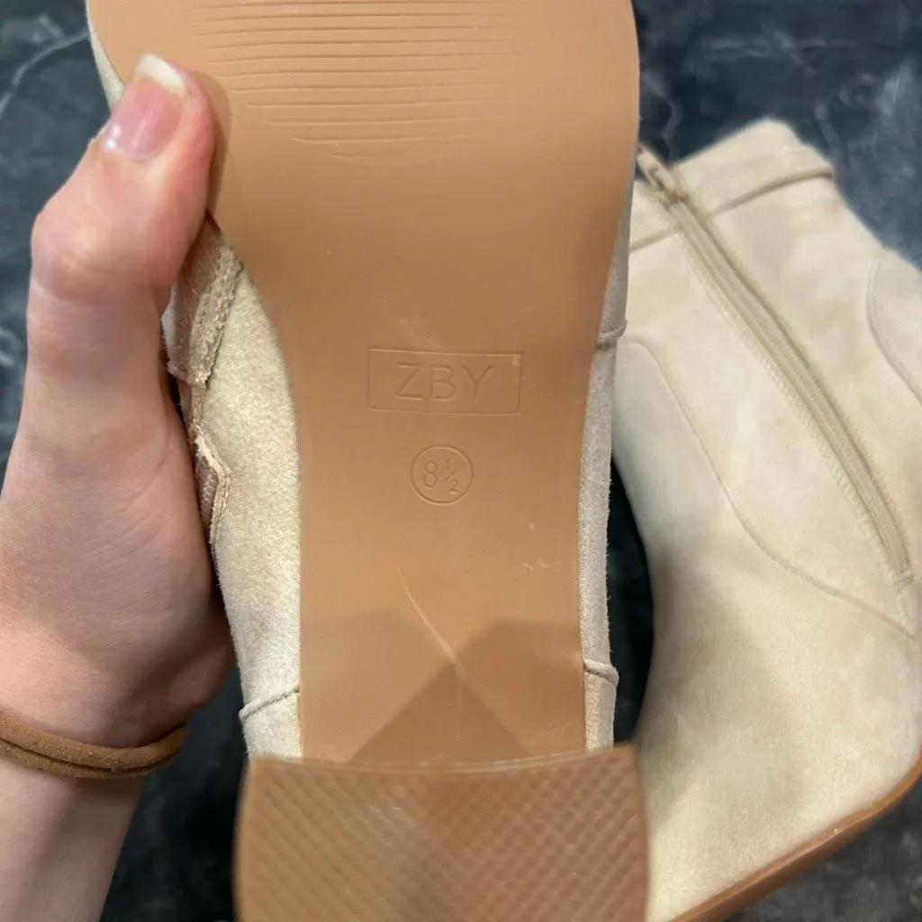 ZBY Amazon Women’s 8.5 Pointed Toe Beige  Dressy Fall Booties New - Image 6