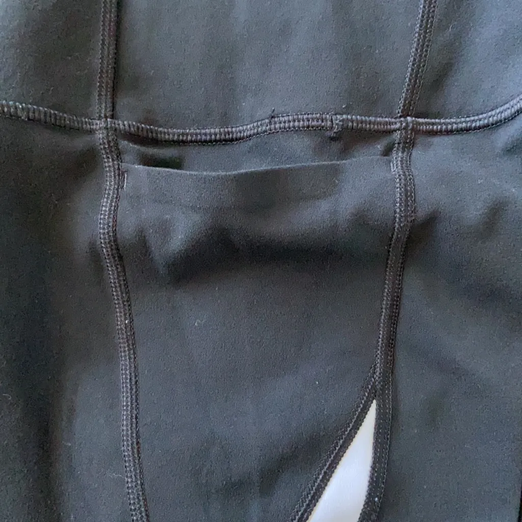 Athleta  Salutation Stash 7/8 Legging - Image 6