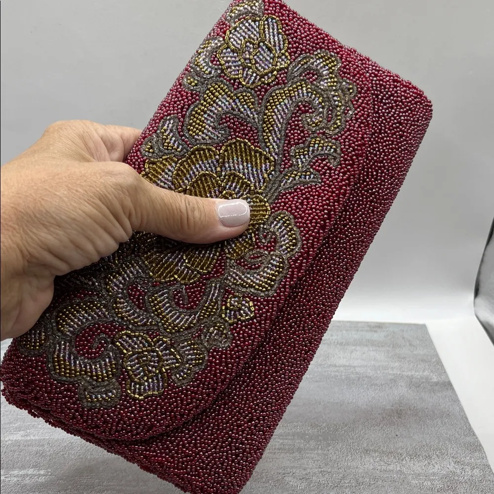 La Regale Red Gold Silver Beaded Clutch Evening Bag Elegant Classic Vintage - Image 2