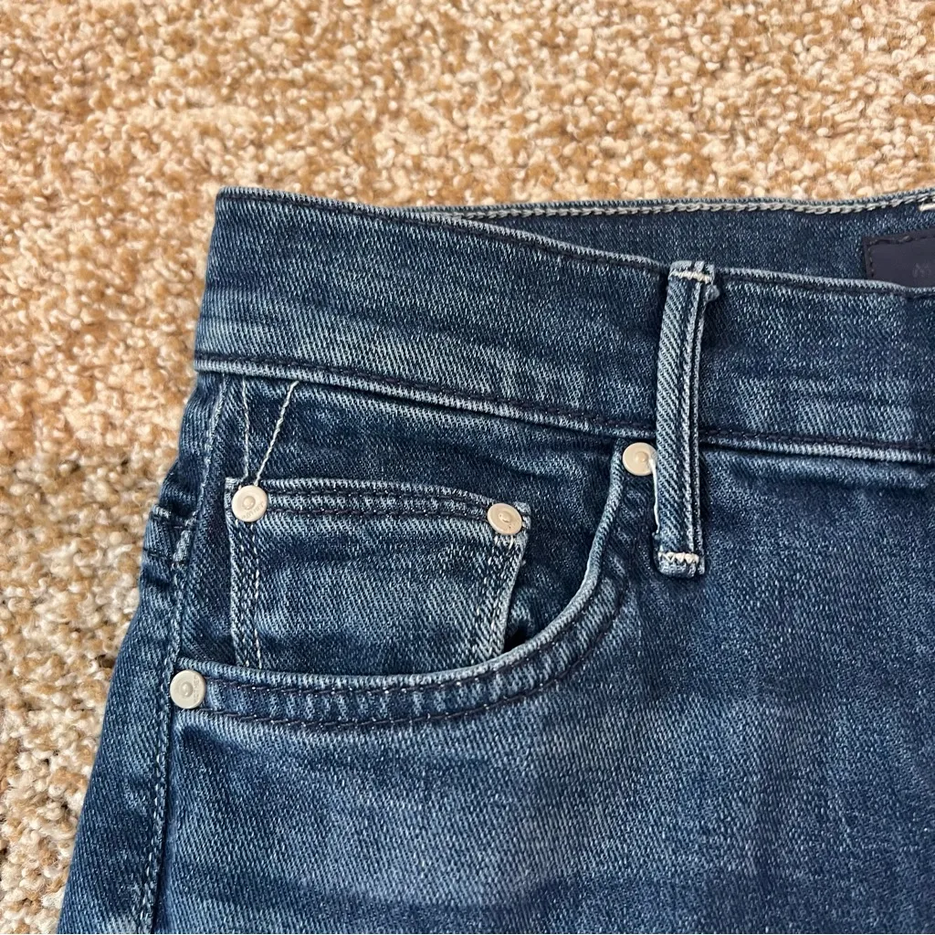 Mother The Insider Crop Step Fray in Royal Treatment Medium Dark Wash Size 24 - Image 6