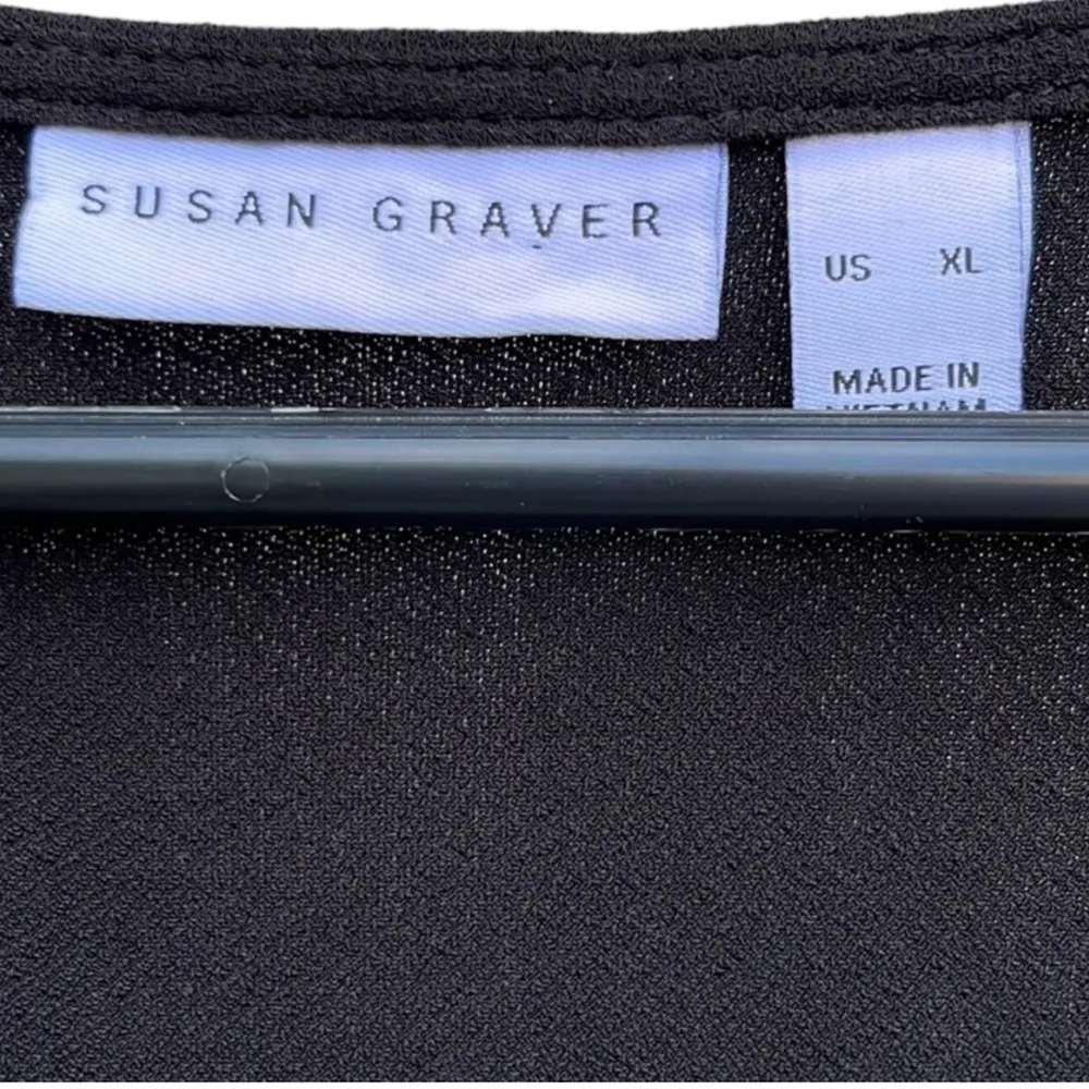 Euc Susan Graver Sleeveless Top - Image 3