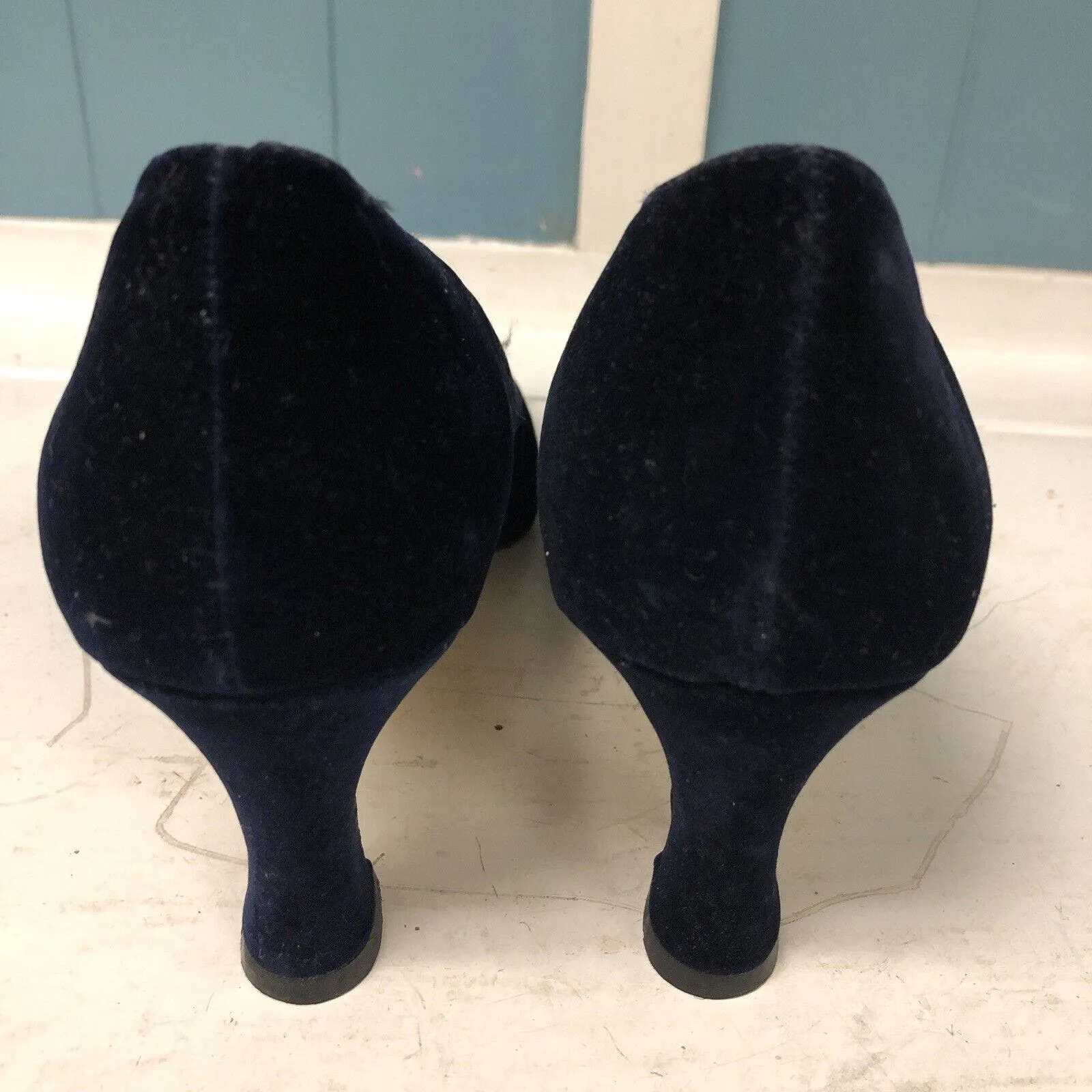 Wild Rose Heels Pumps‎ Velvet Navy Blue Size 10 Slip On Fabric Uppers Heels - Image 5