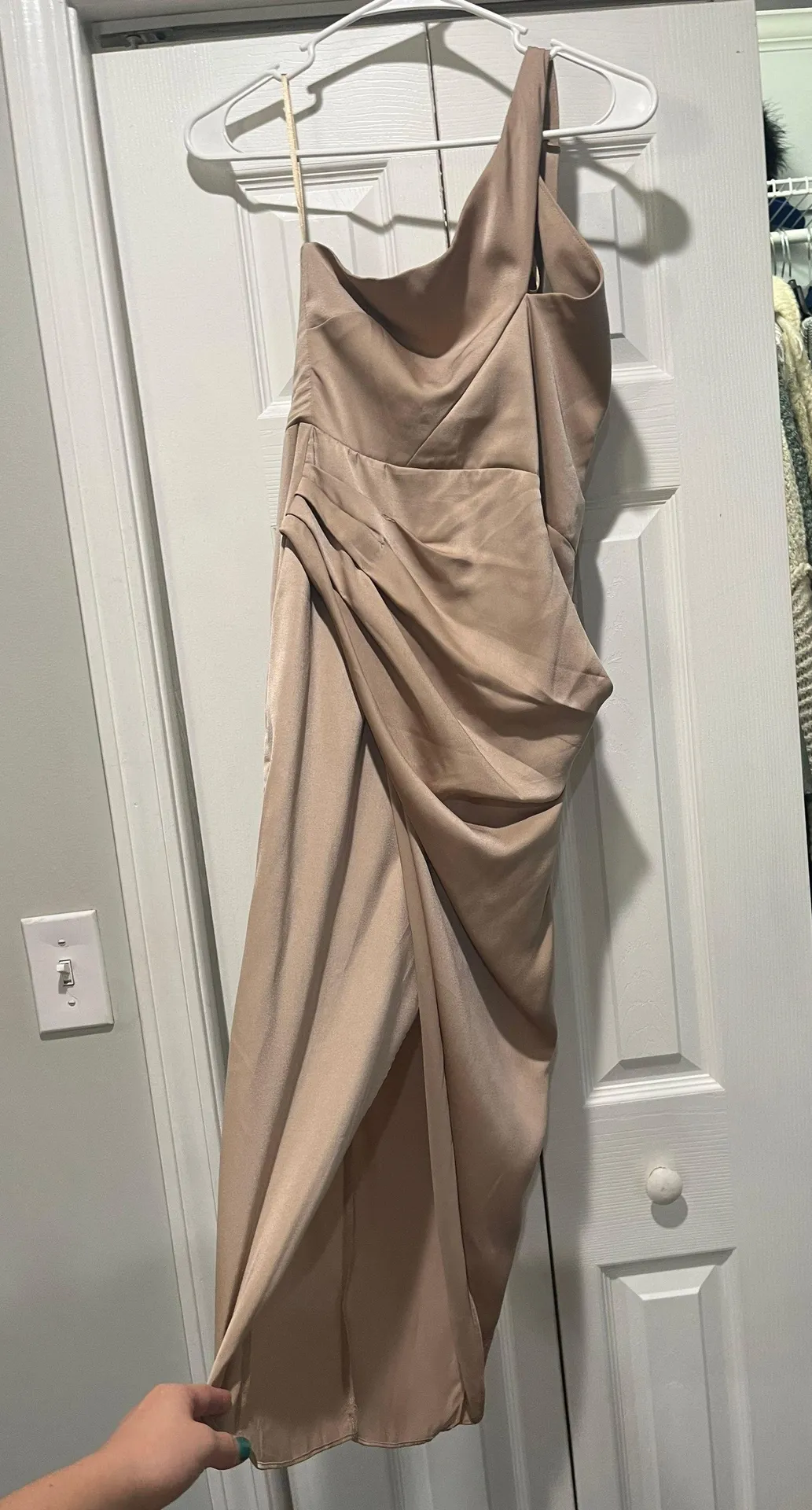 DO+BE champagne one shoulder dress - Image 2