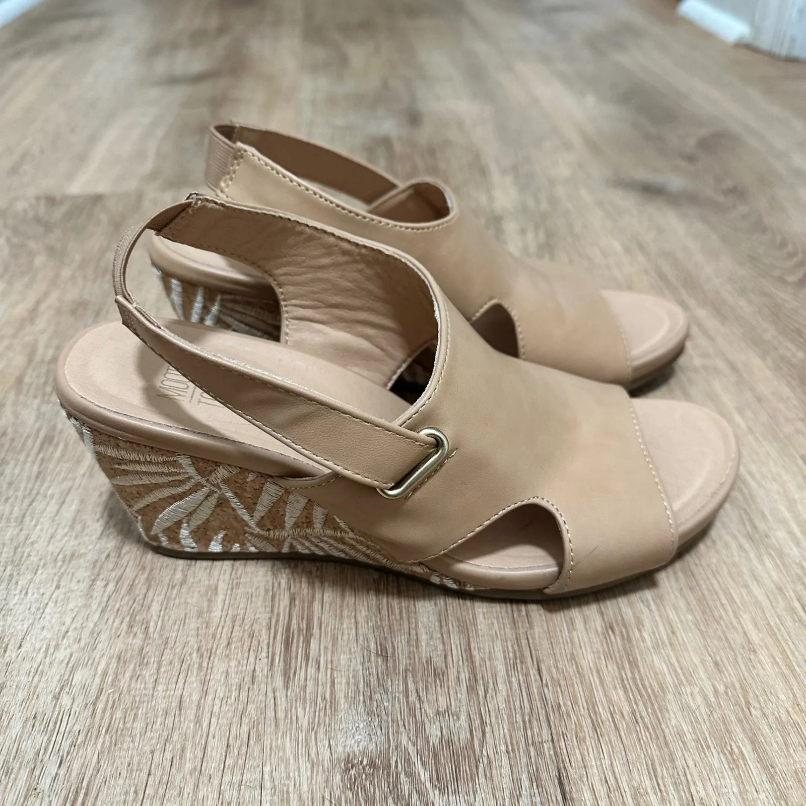 MOUTIES TOOTSIES | Beige Faux Leather Cut Out Strappy Thadley Heel Wedge Shoes Tan Size 8 - Image 3