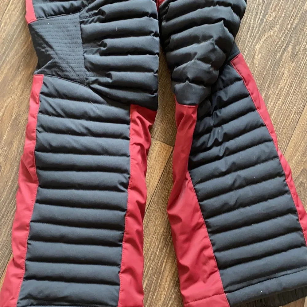SOS SKI Outfit Red Size M - Image 3