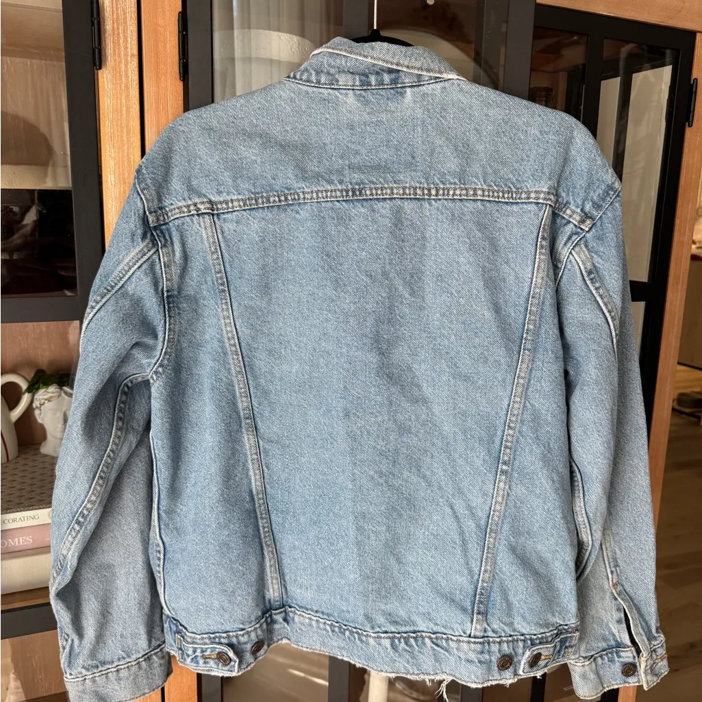 Levi's Denim Jacket Jean Ex-Boyfriend Distressed Classic Relax Fit Trucker - Image 6