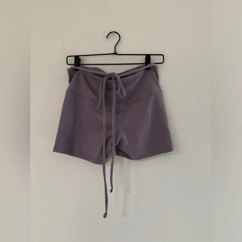 Lululemon Align Wrap Waist Short 4” 8 Purple Ash - Image 3