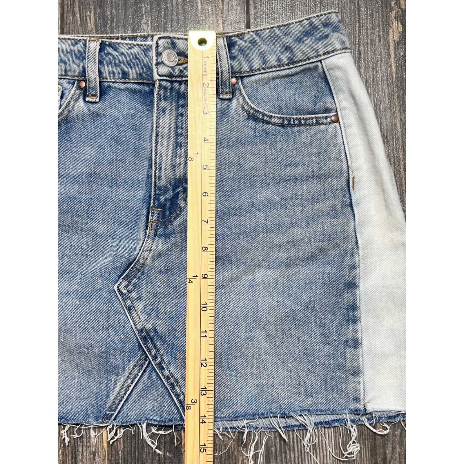 Pacsun Denim Retro Y2K Mini Skirt Light Wash Two Tone Frayed Hem Women's Size 25 - Image 6