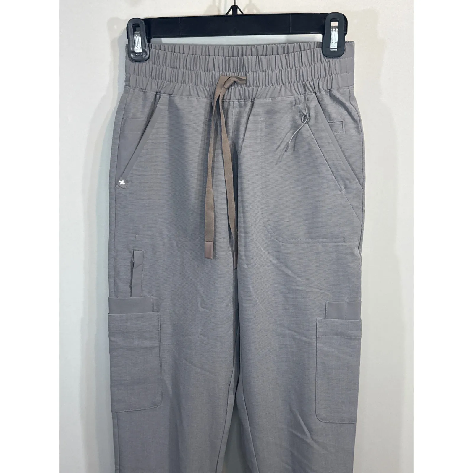 FIGS Charlotte Slim Fit Scrub Pants Cargo Pockets Jogger Gray XXS NWT - Image 4