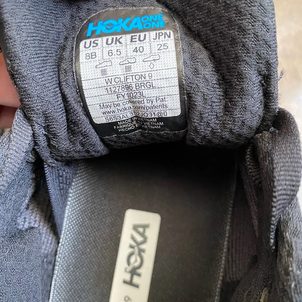 HOKA Clifton 9 Black Rose Gold Shoes Women’s Size 8 - Image 10