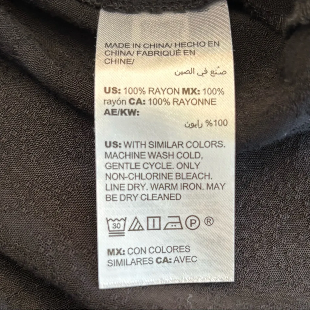 Chico’s Sz. XL-3 Versatile Basic Black Short Layered Sleeve Pullover Top - Image 7