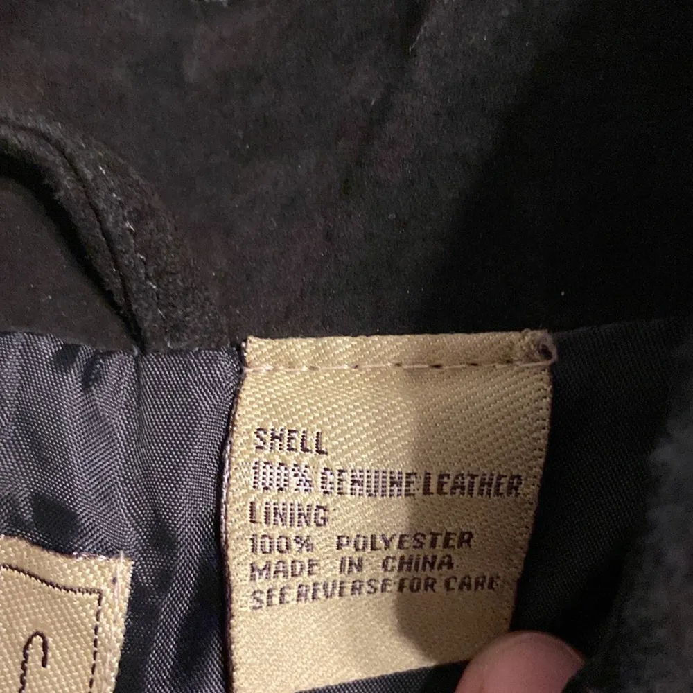 DCC Leather Vest soft leather size M long 24” bust 36” excellent condition Size M - Image 3