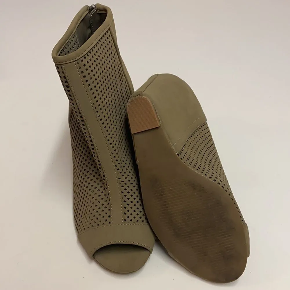 JUICY COUTURE Peep Toe Wedge Bootie Size 6 A17 - Image 9