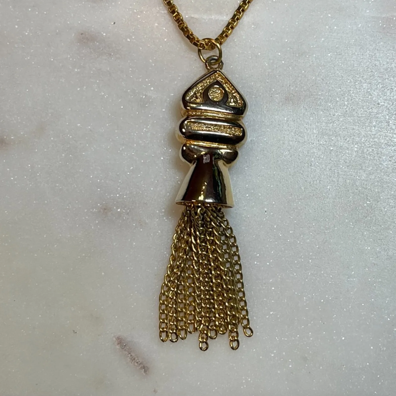 Vintage 80s Gold Tone Tassel Necklace - Image 2