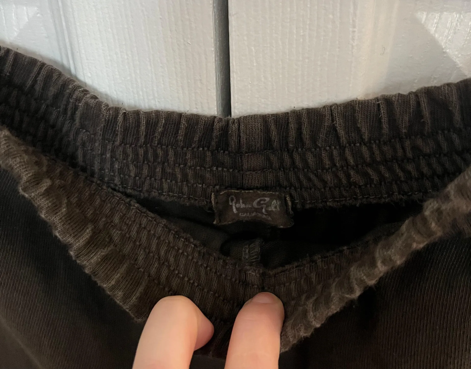 Brandy Melville Rosa Shorts - Image 2