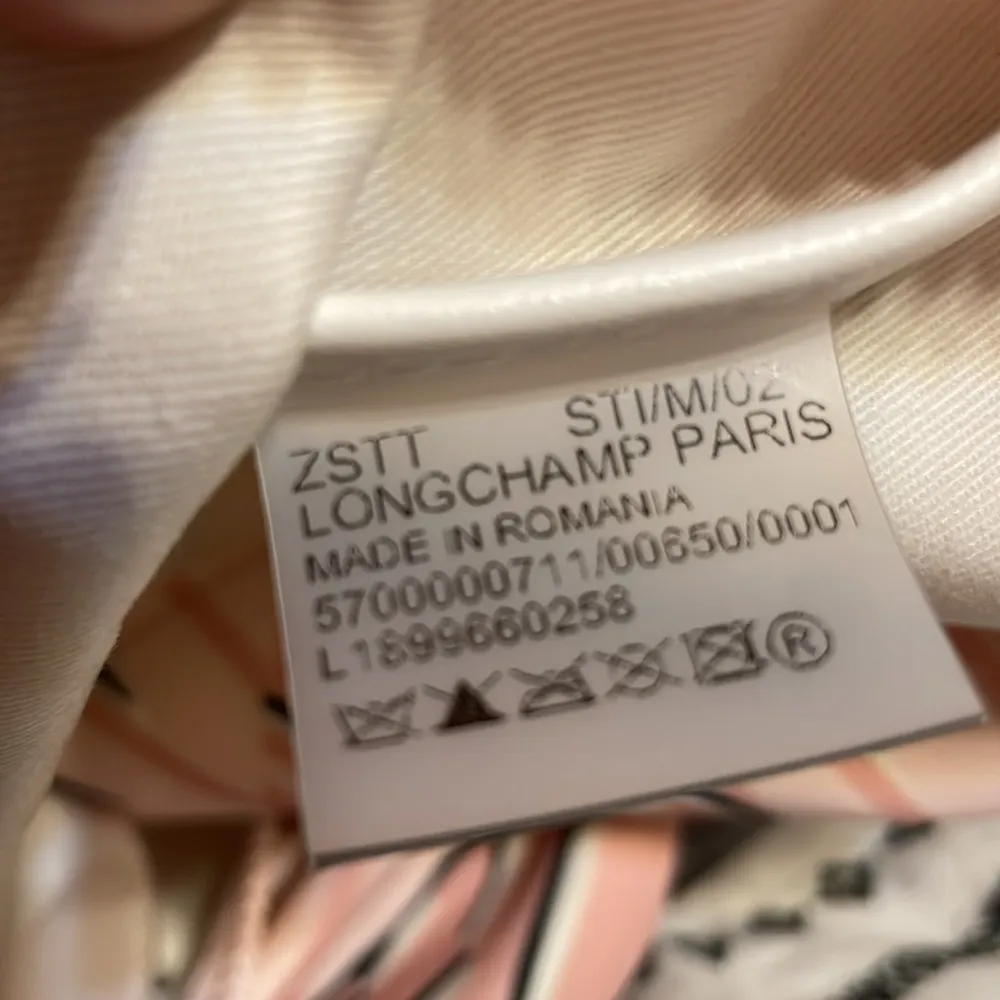 Longchamp  Pink Patterned Nylon Tote Bag - Image 14