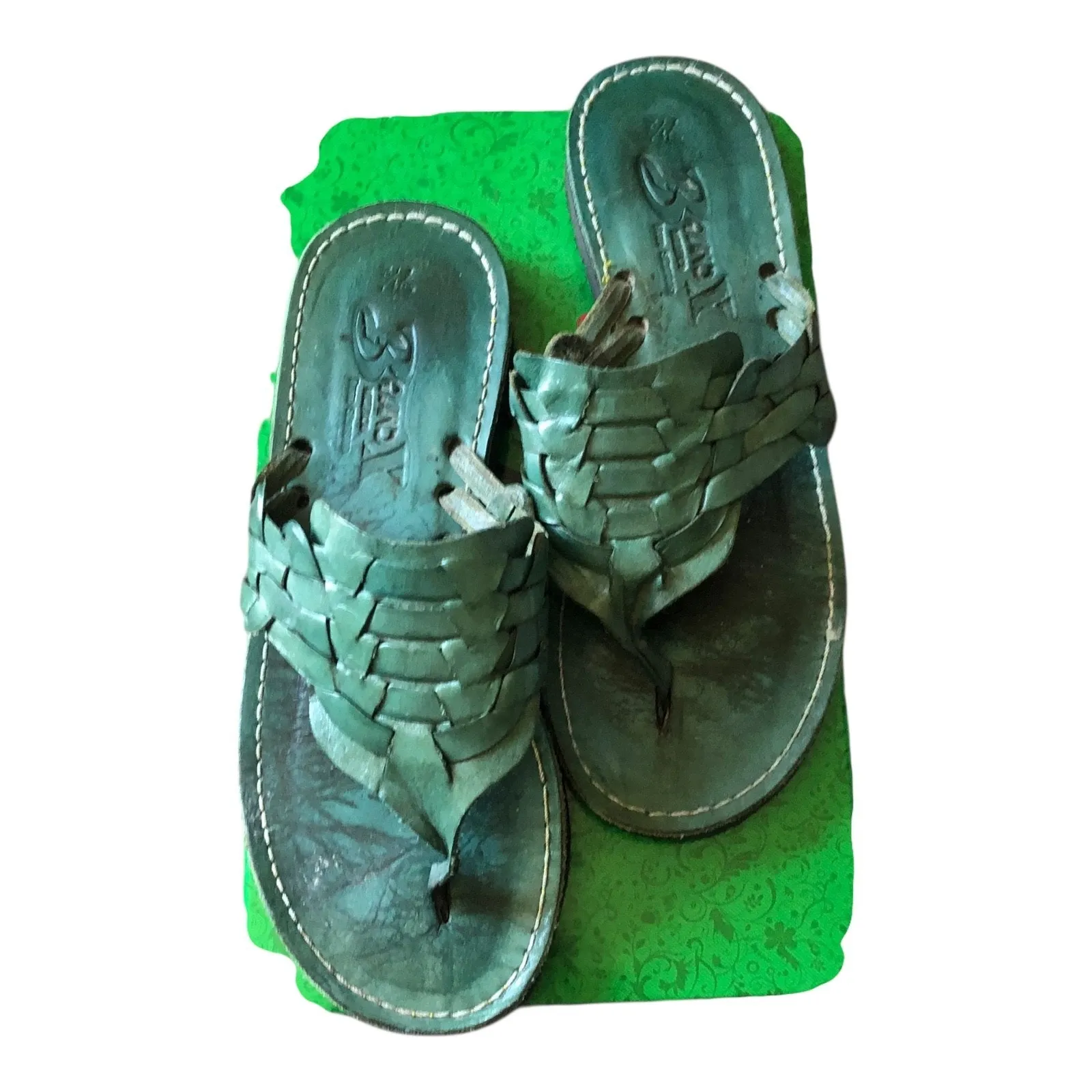 Brand X Mexico Ronn Simpson Green Leather Slip On Sandals Women's Size 7.5 - Image 2