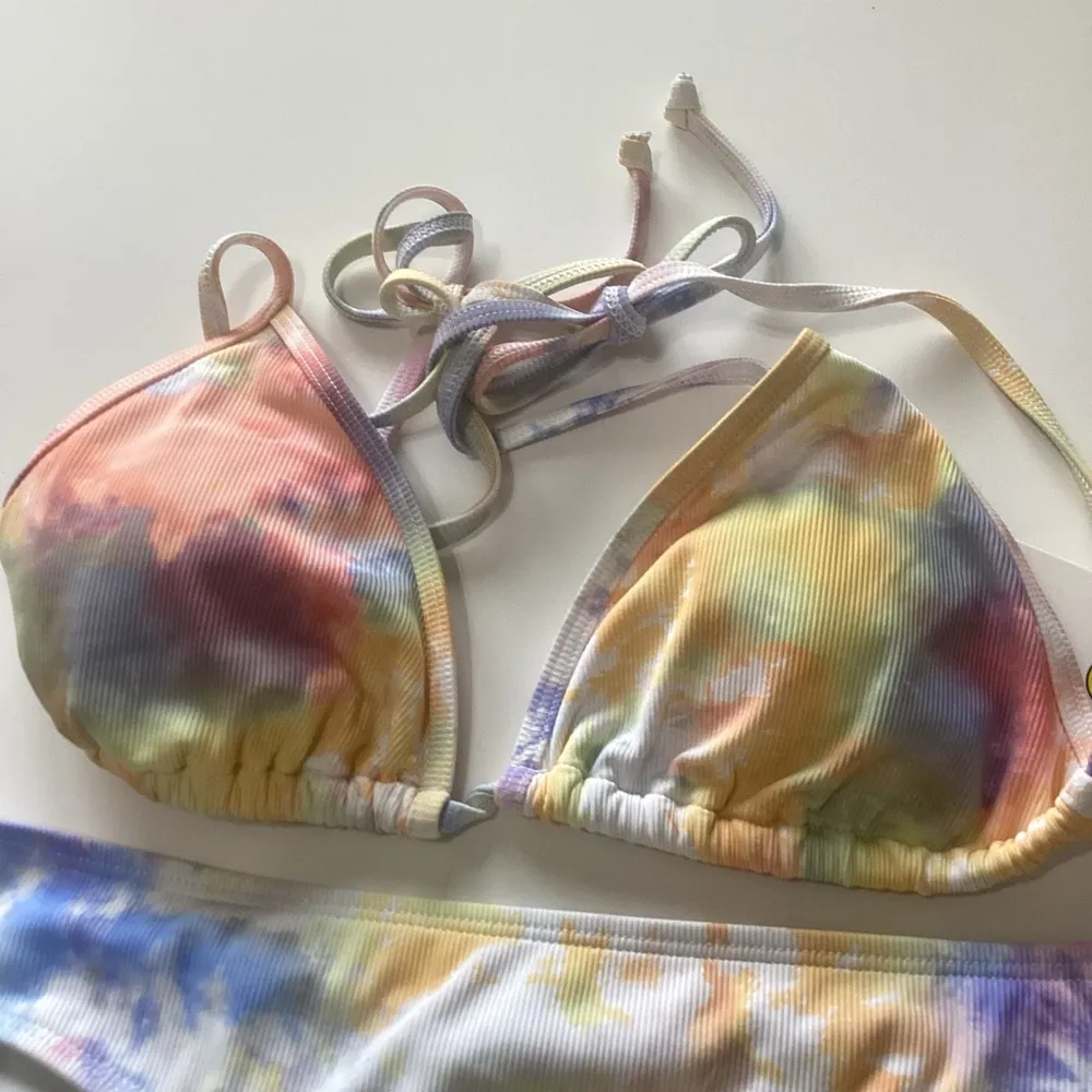 Body Glove Tie-Dye Bikini Set small top xsmall bottoms - Image 2