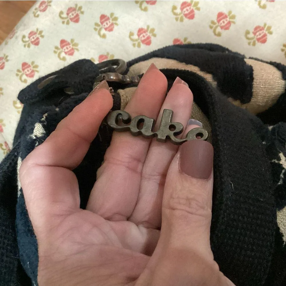 Cake Black and Beige Floral Women's Bag - Image 3