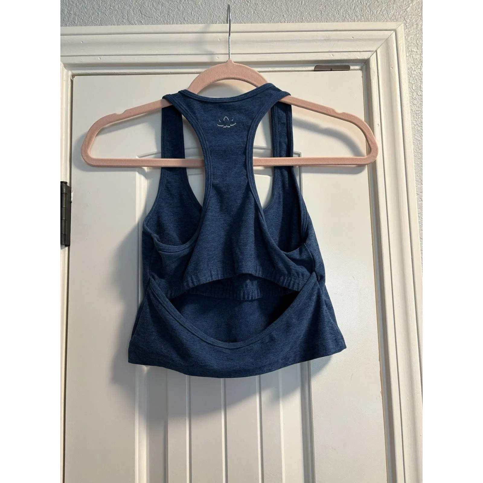 Beyond Yoga X Peloton Women's Tank Top Medium Blue Racerback Athletic Activewear - Image 5