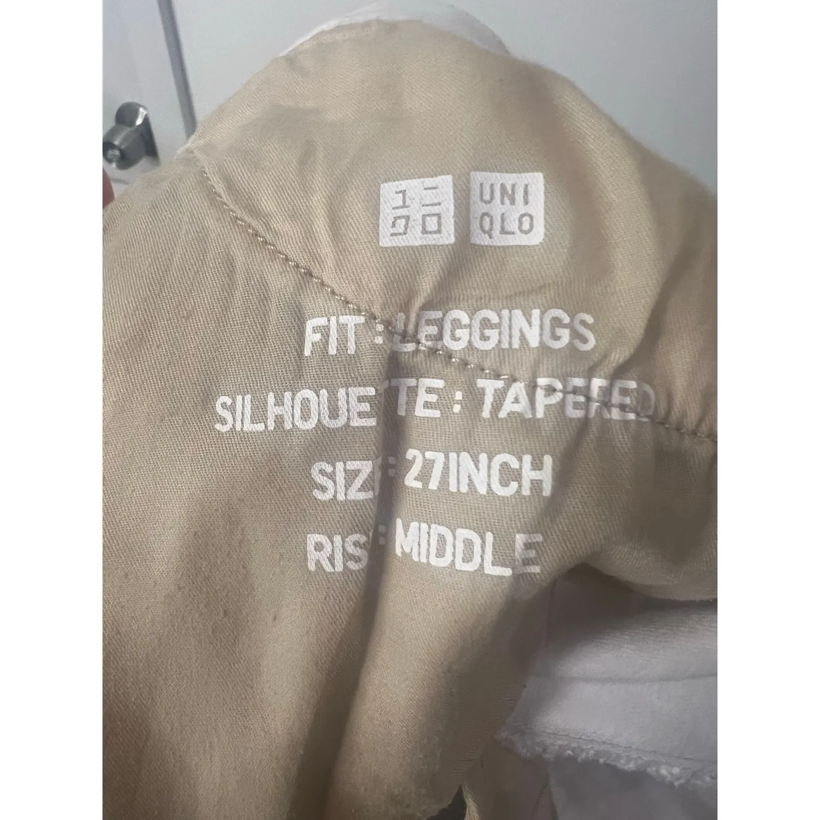 Women’s Uniqlo Tapered Denim Leggings White 27 - Image 6