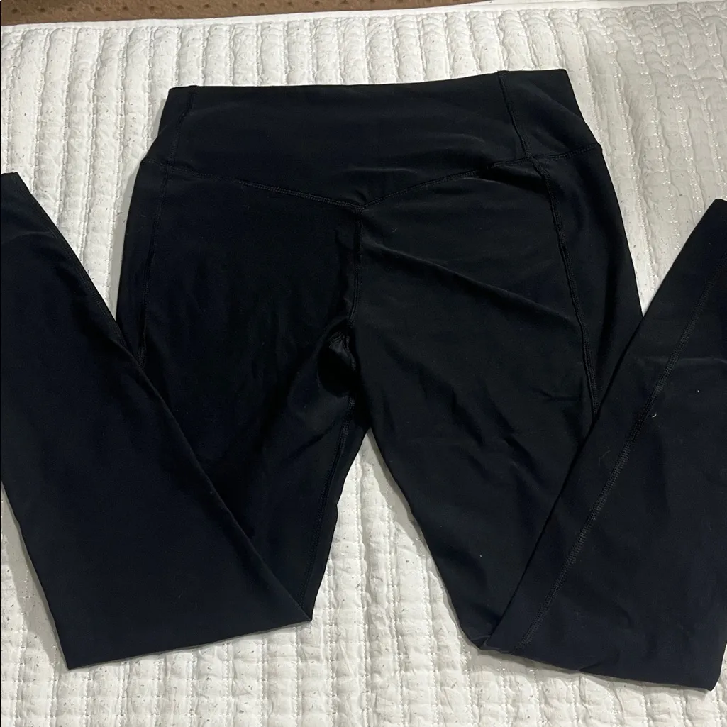 Nike Classic Black Leggings - Image 3