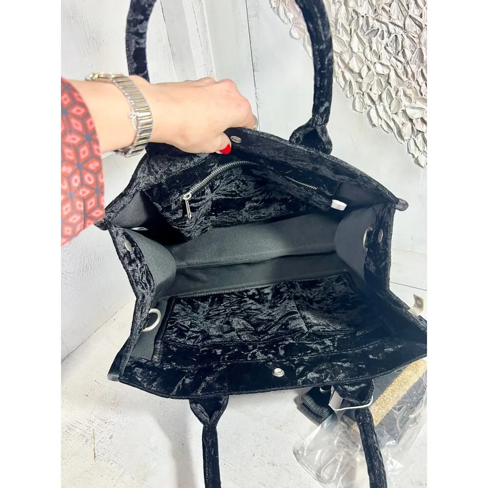 NWT Quilted Koala Crushed Velvet Midi East West Bag w/ Gold Glitter Heart Strap Black - Image 6