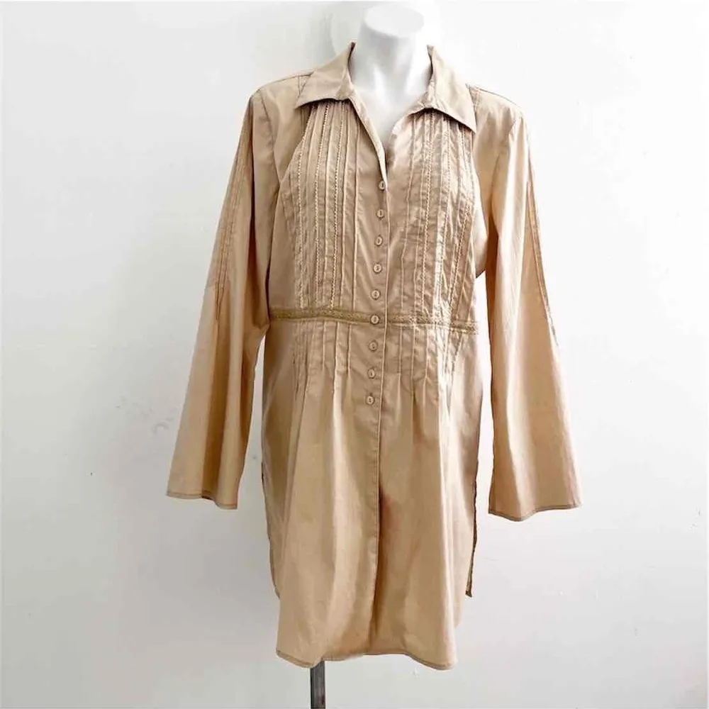 Dialogue Tunic Blouse Large Tan Pleated Button Down Collared Long Sleeve NWOT - Image 5