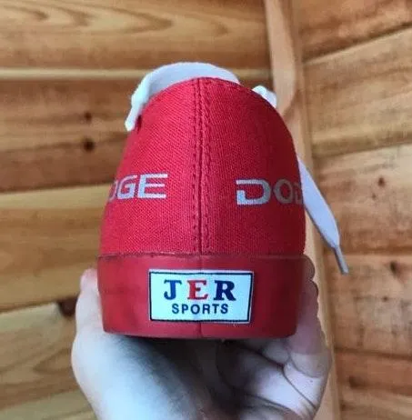 VINTAGE RED AND SILVER DODGE NASCAR RACING JER SNEAKERS SHOES Size 7 - Image 4