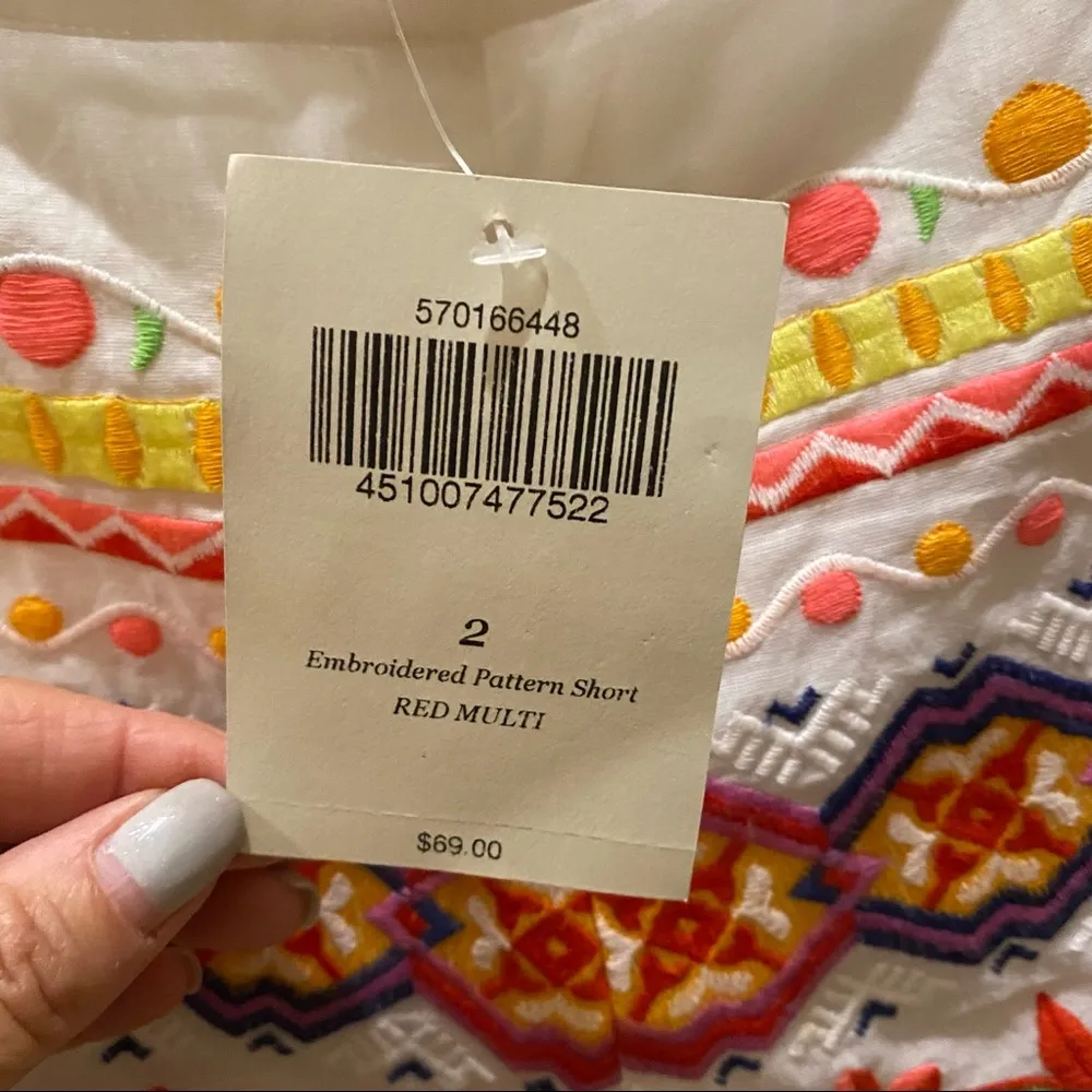 Boston Proper Embroidered Red Pattern Shorts NWT - Image 3