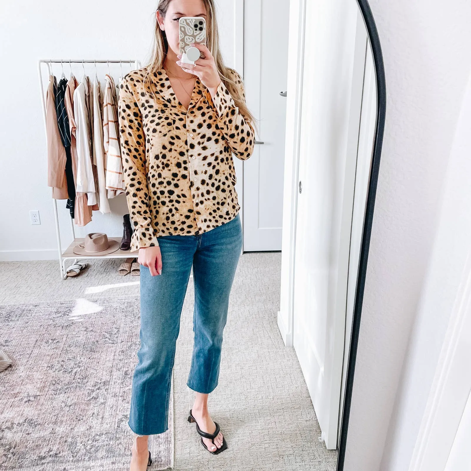 ARITZIA Wilfred Leopard Button Up Blouse Top - Image 8