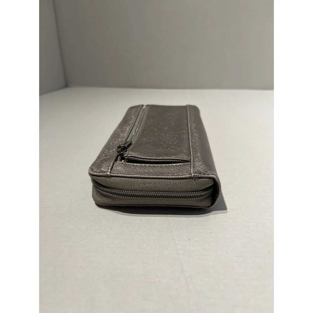 Guess Wallet - Image 10