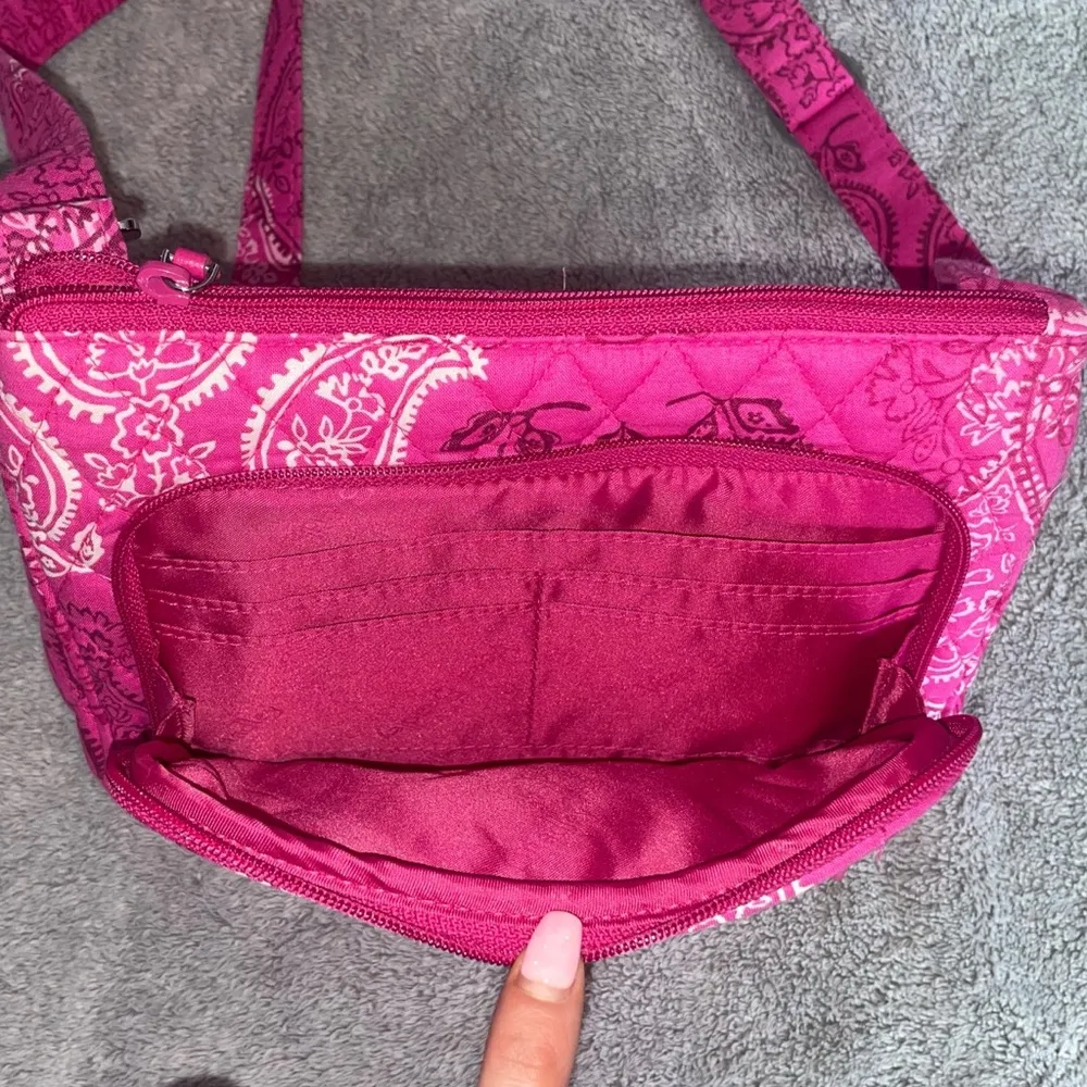 NWOT VERA BRADLEY Pink Paisley Print Crossbody Purse - Image 5